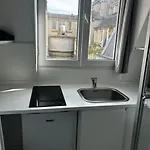Chambre Au Pied De La Tour Eiffel