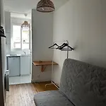 Chambre Au Pied De La Tour Eiffel